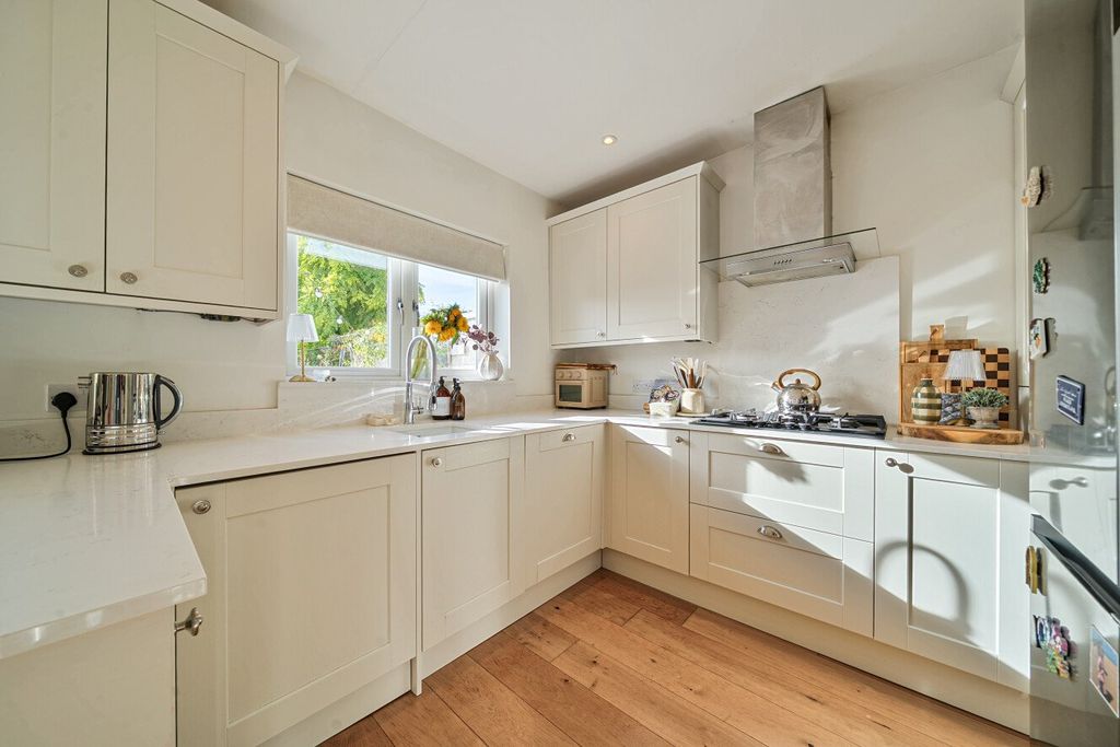 Property photo 3 of 19 Picture No. 01