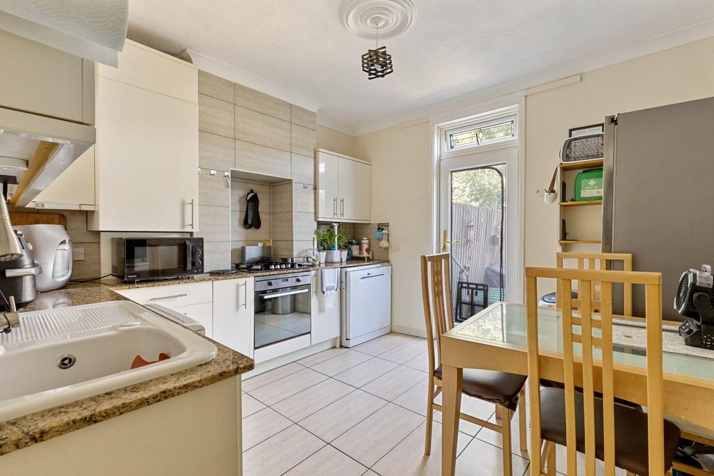 Property photo 3 of 12 918A4341.Jpg