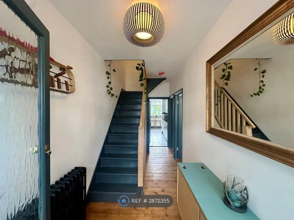 Property photo 2 of 16 Stairs