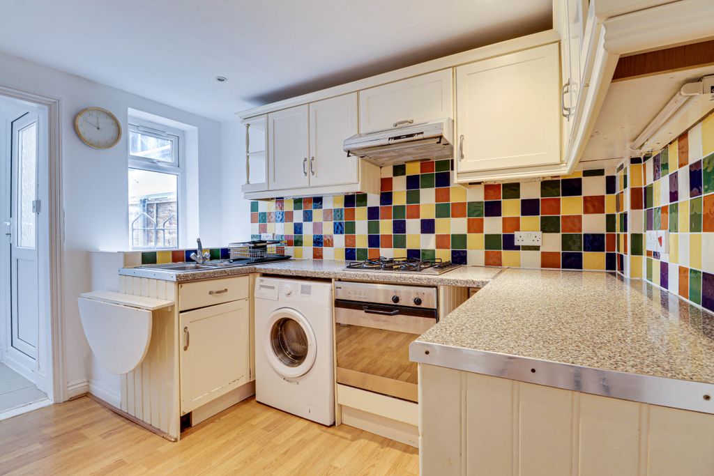 Property photo 3 of 13 Kitchen