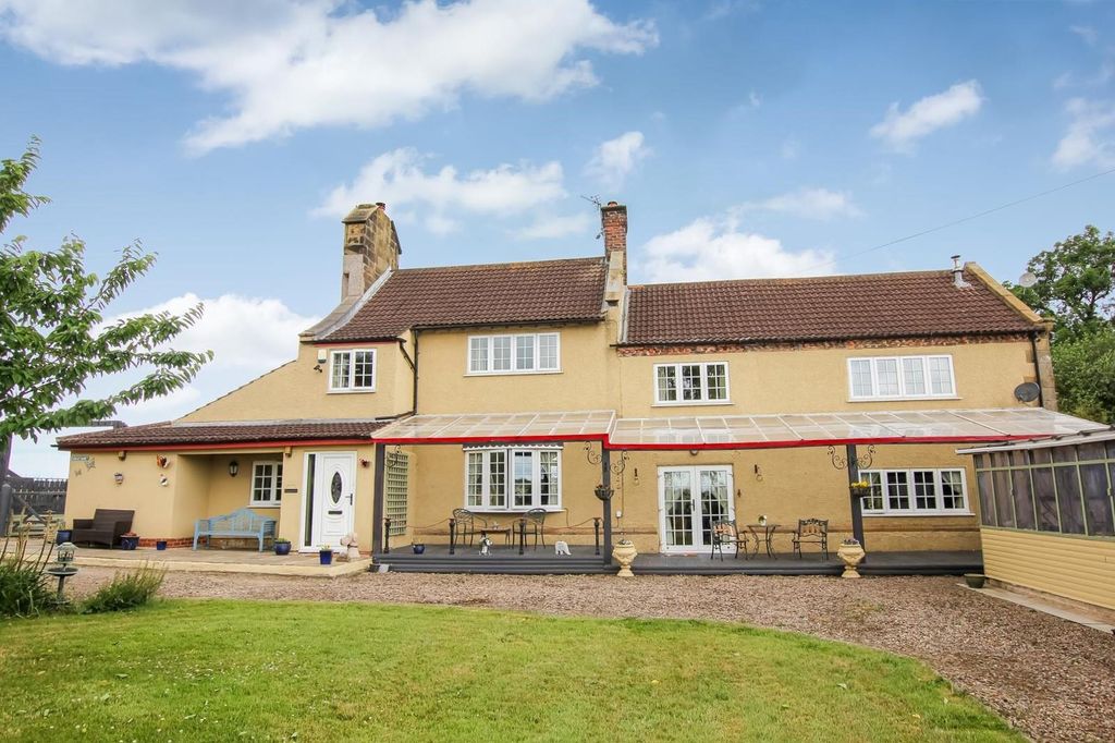 Property photo 1 of 26 The Grange F.Jpg