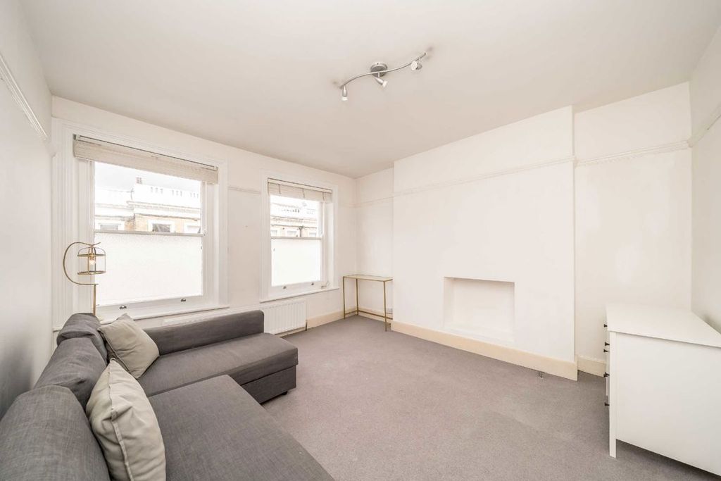 Property photo 2 of 5