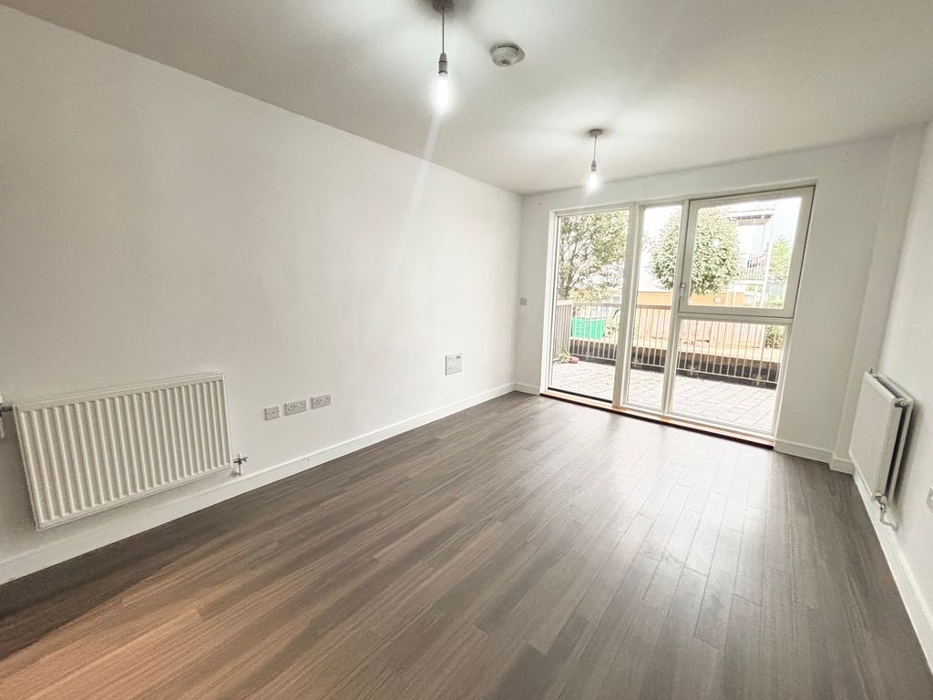 Property photo 3 of 9 Img_0862