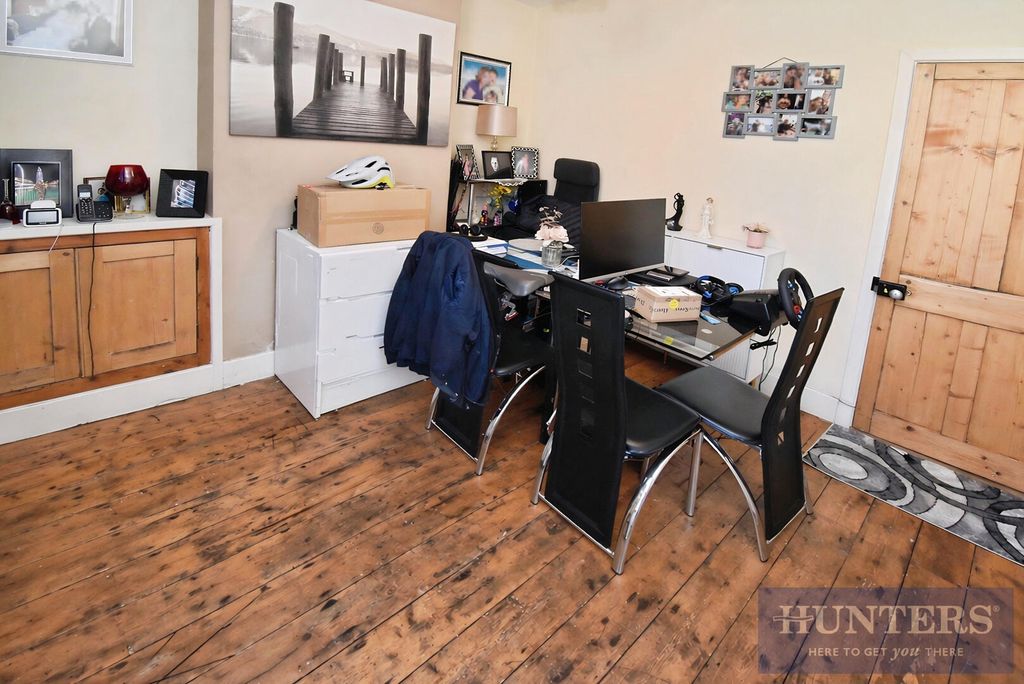 Property photo 3 of 10 Study