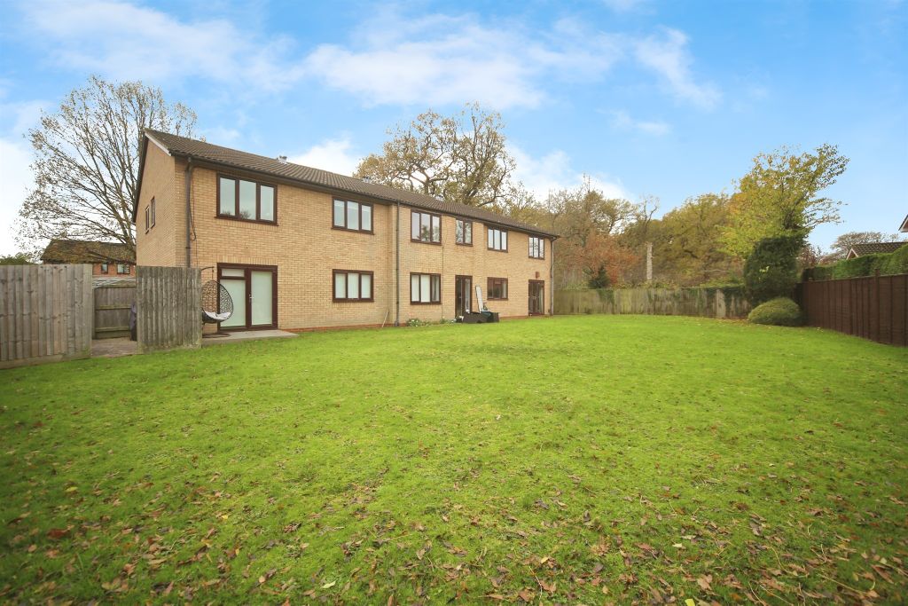 Property photo 2 of 15