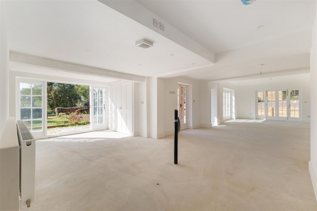 Property photo 2 of 13 88821_Black-Mikes-Dursden-Lane (9).Jpg