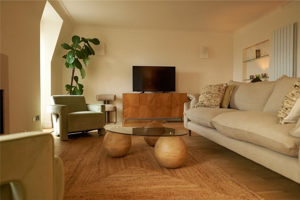 Property photo 1 of 11 Picture No. 05