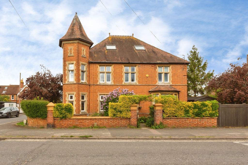 Property photo 1 of 18 Pbox-Img.Jpg
