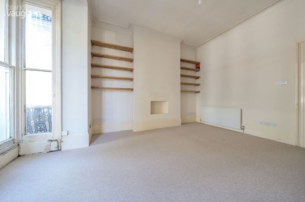 Property photo 3 of 8 Living Room