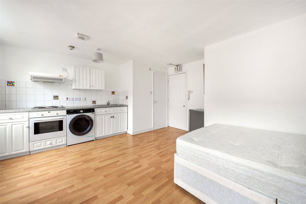 Property photo 3 of 7 Picture No. 03