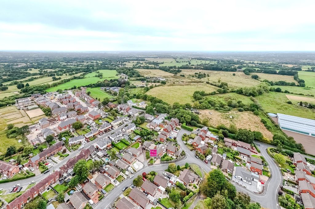 Property photo 3 of 40