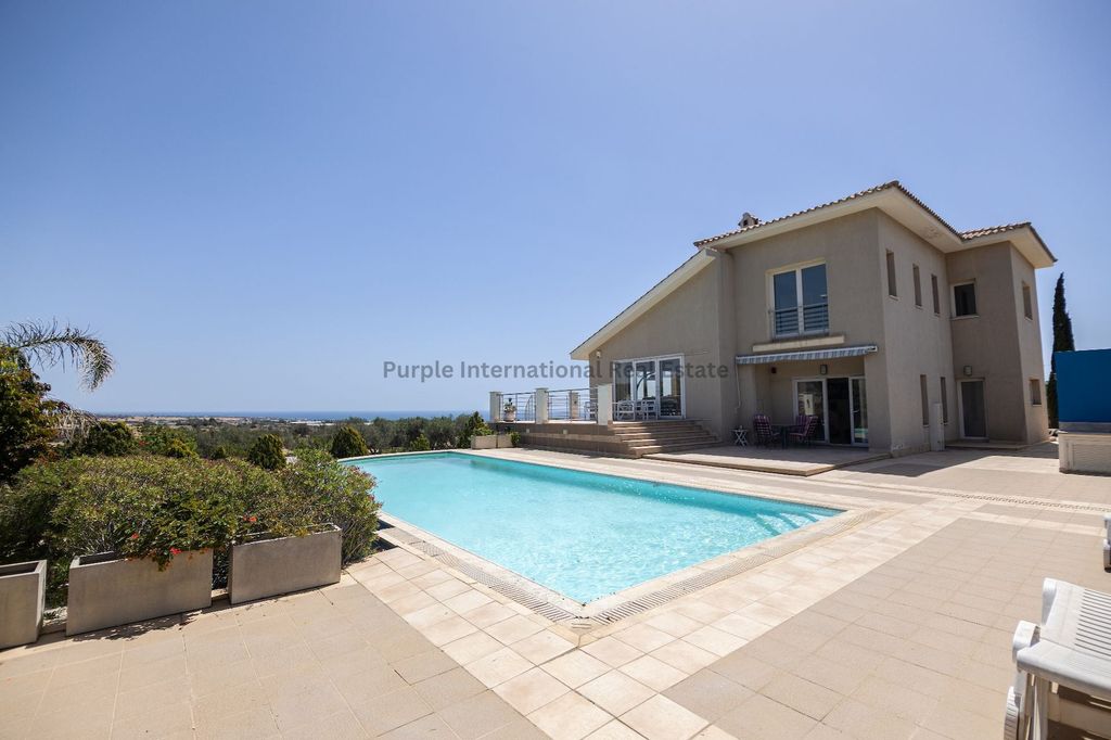 Property photo 1 of 39