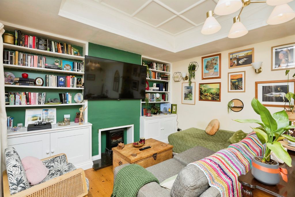 Property photo 3 of 16