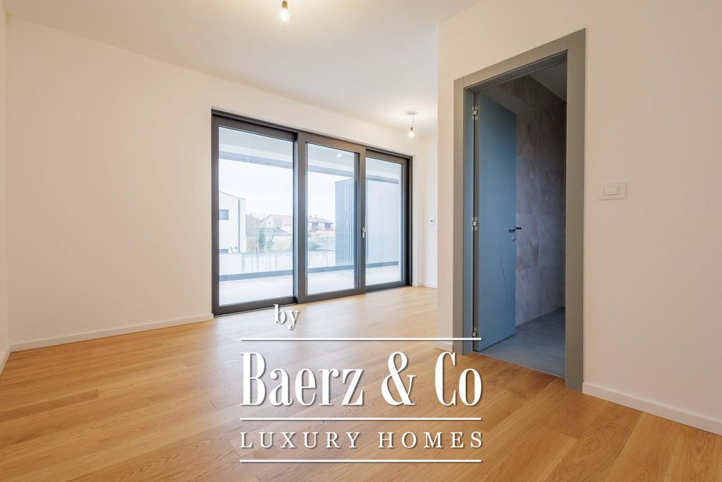 Property photo 3 of 34