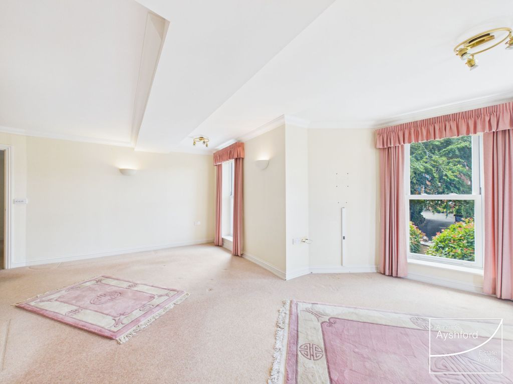 Property photo 3 of 23