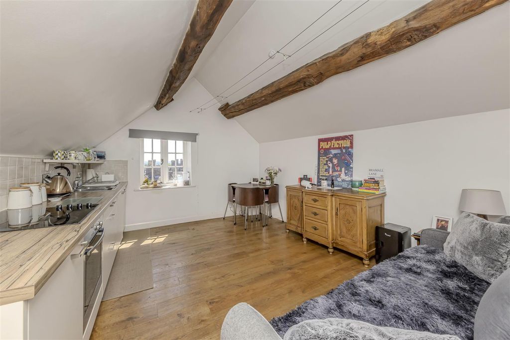 Property photo 2 of 14 Living Kitchen