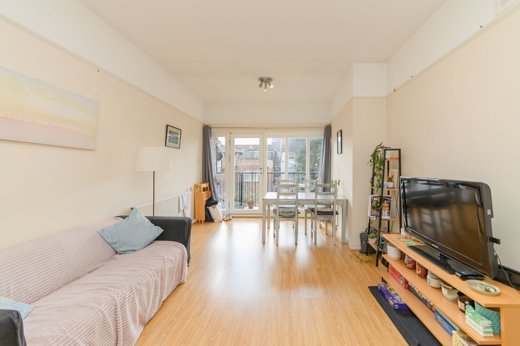 Property photo 2 of 19 Photo 9