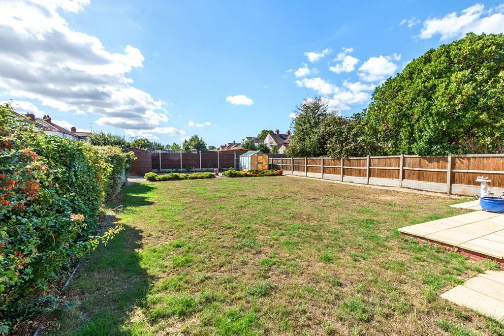 Property photo 2 of 15
