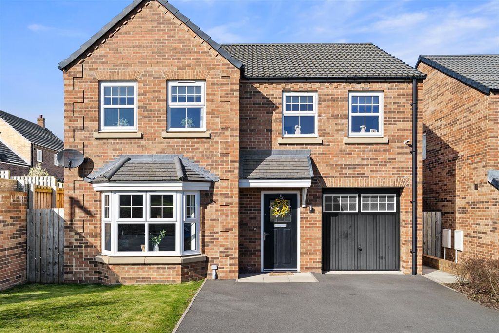 Property photo 1 of 23