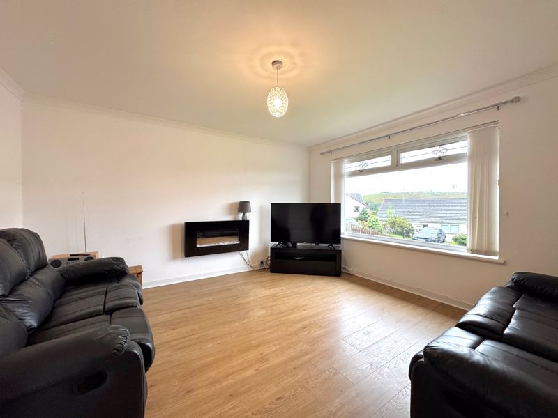 Property photo 3 of 15 Photo 12