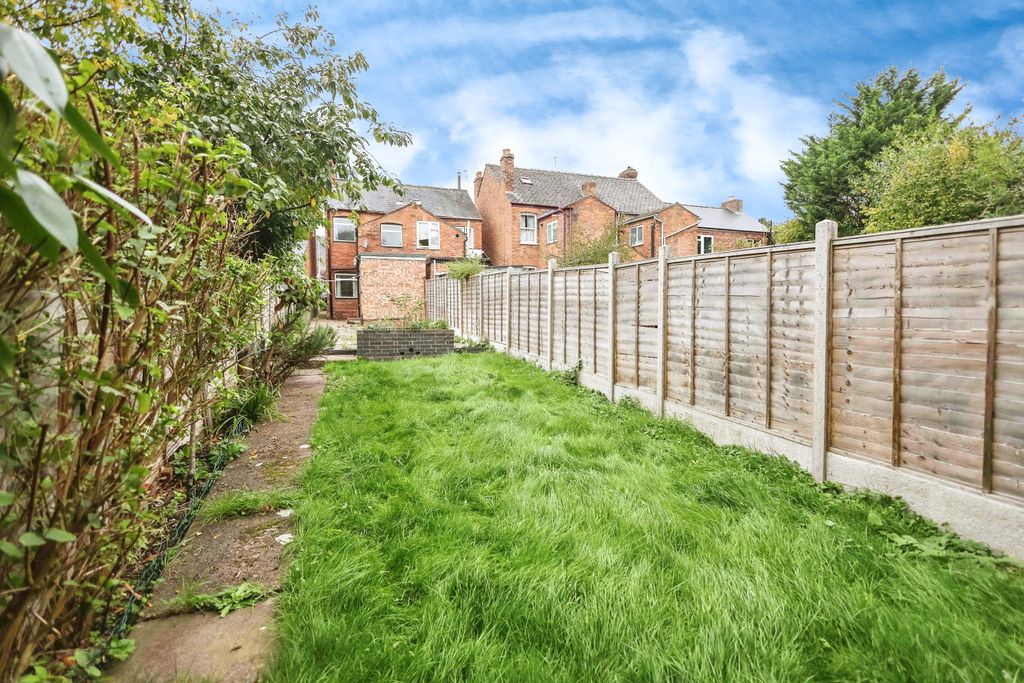 Property photo 3 of 19 24Hampdenroadhampdenroadmalvernwr141Nb-51