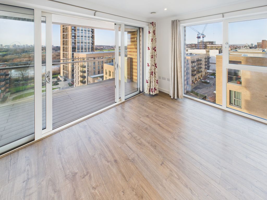 Property photo 2 of 11