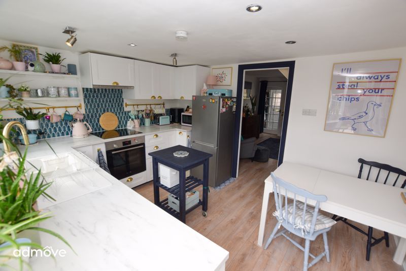 Property photo 2 of 20 Photo 5