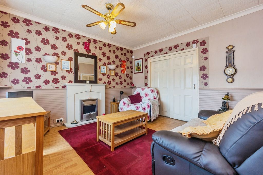 Property photo 2 of 14 Pbox-Img.Jpg