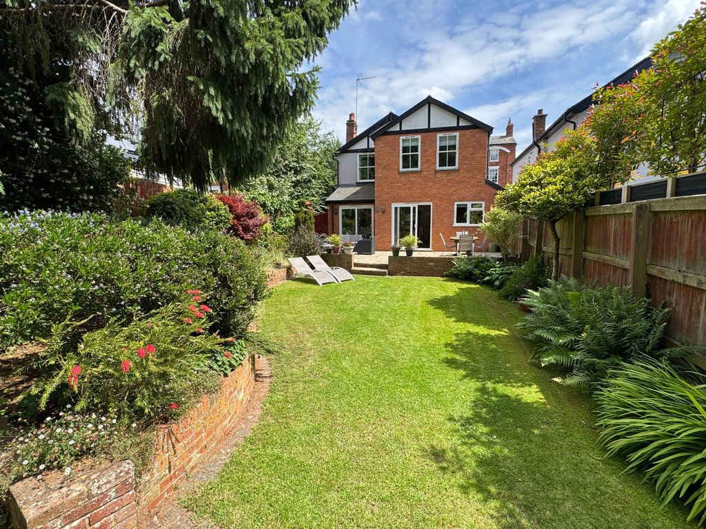 Property photo 1 of 18