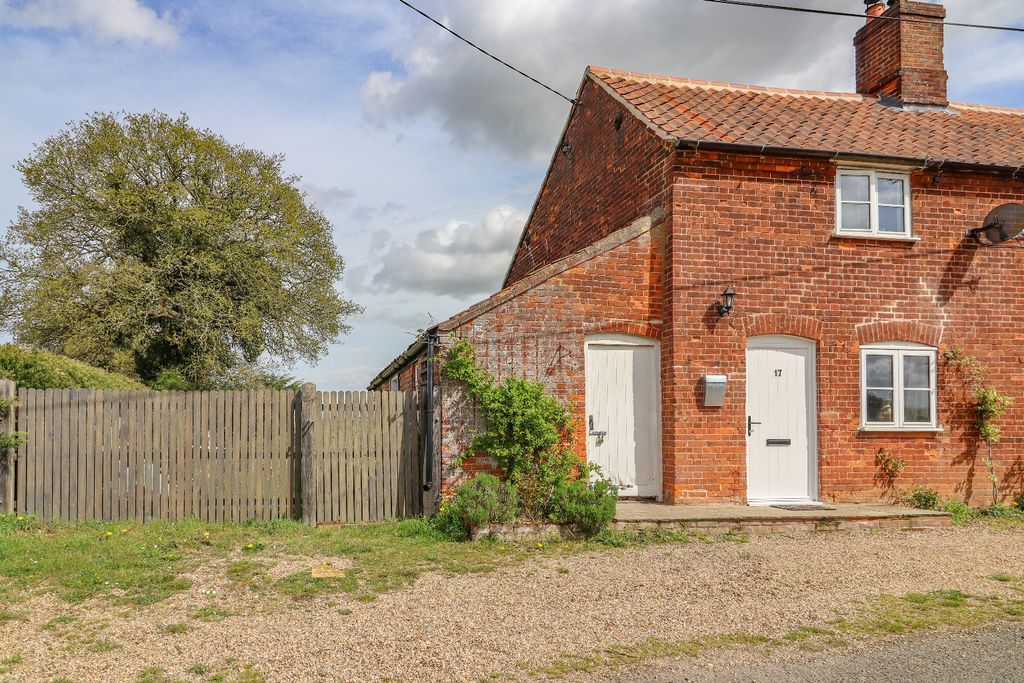 Property photo 1 of 14 4901982