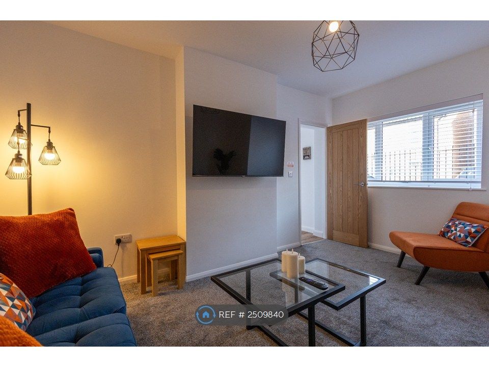 Property photo 1 of 28