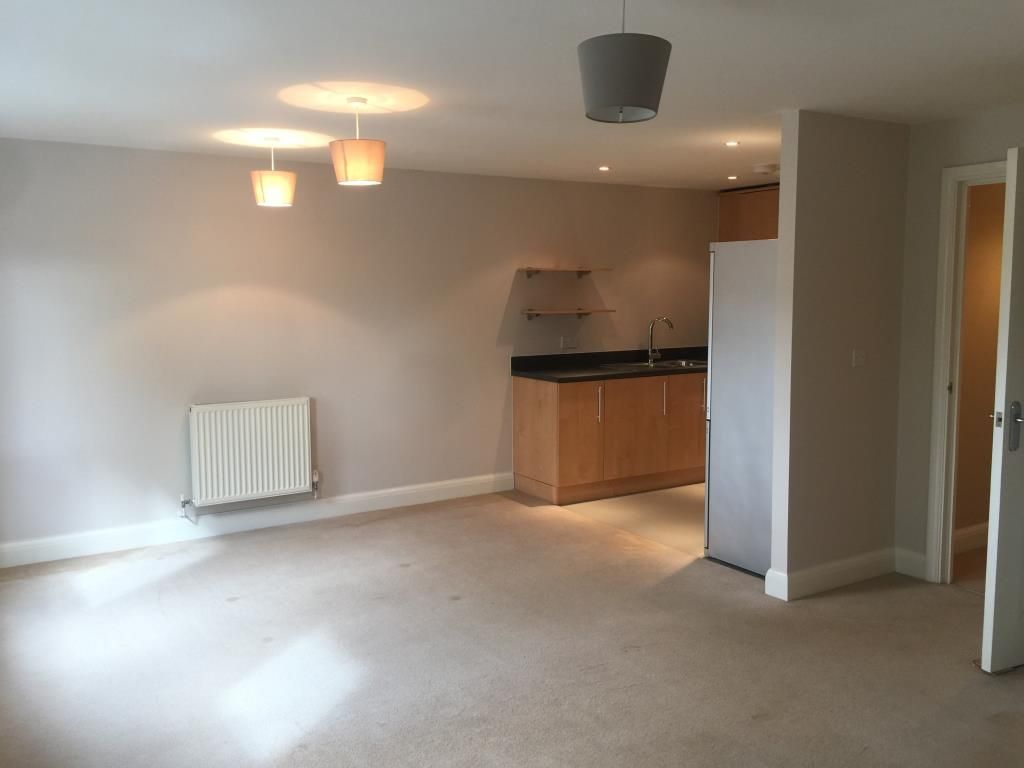 Property photo 3 of 7 Reception/Kitchen