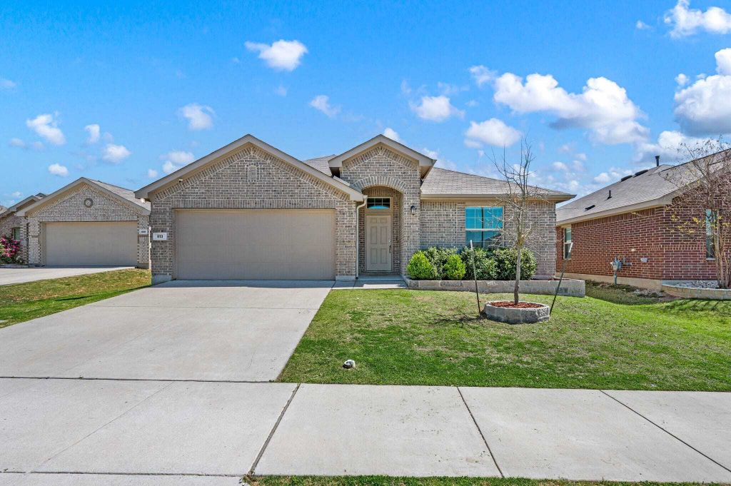 Property photo 1 of 31