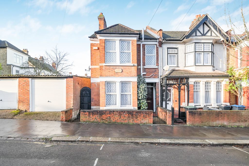 Property photo 1 of 16