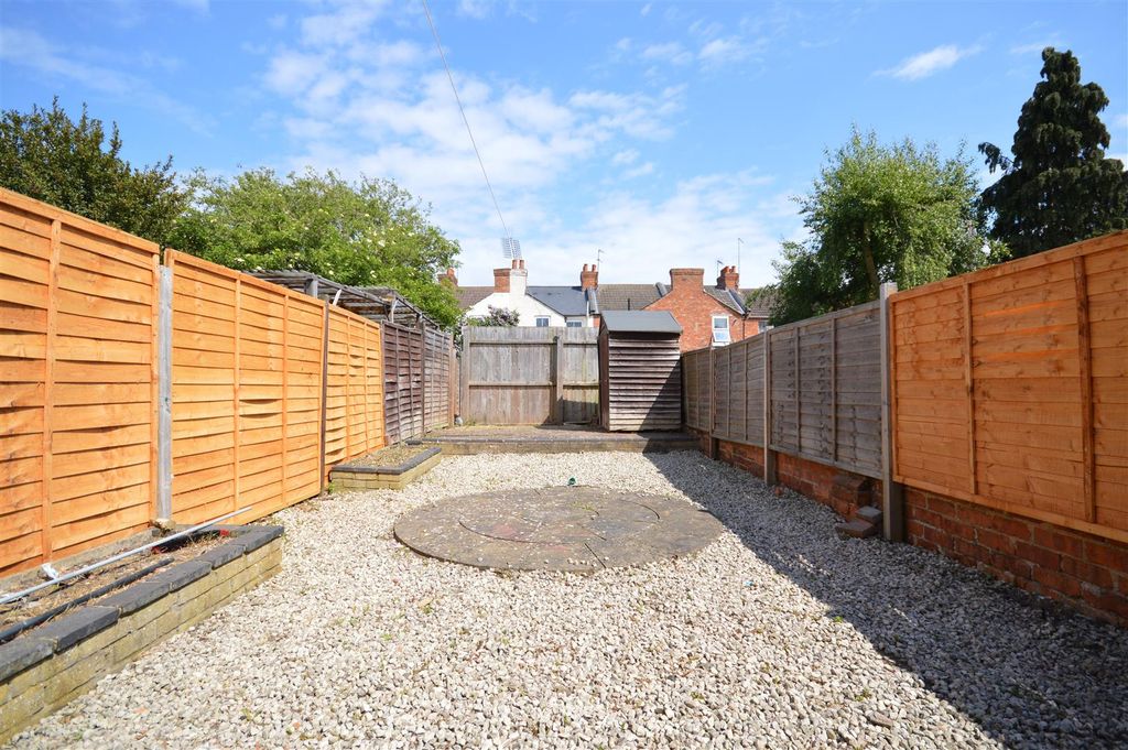 Property photo 3 of 21 Rear Garden