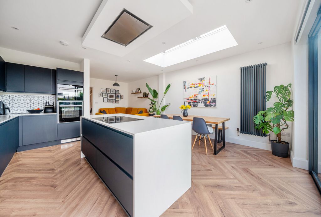 Property photo 1 of 22 Kitchen Diner