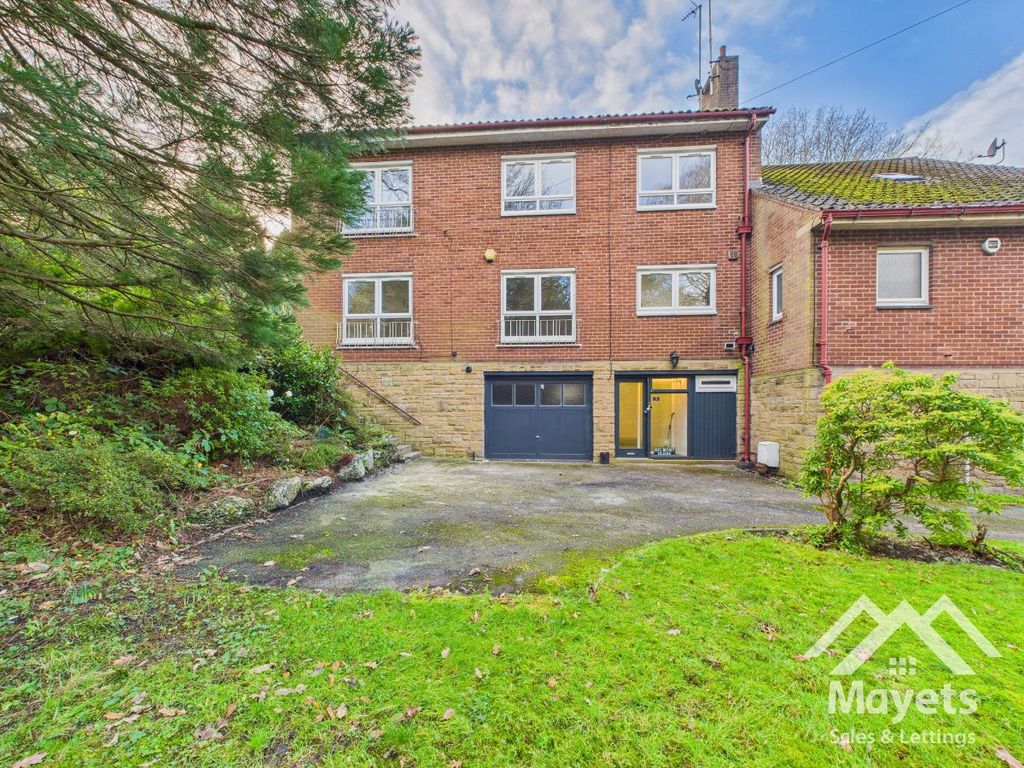 Property photo 1 of 31