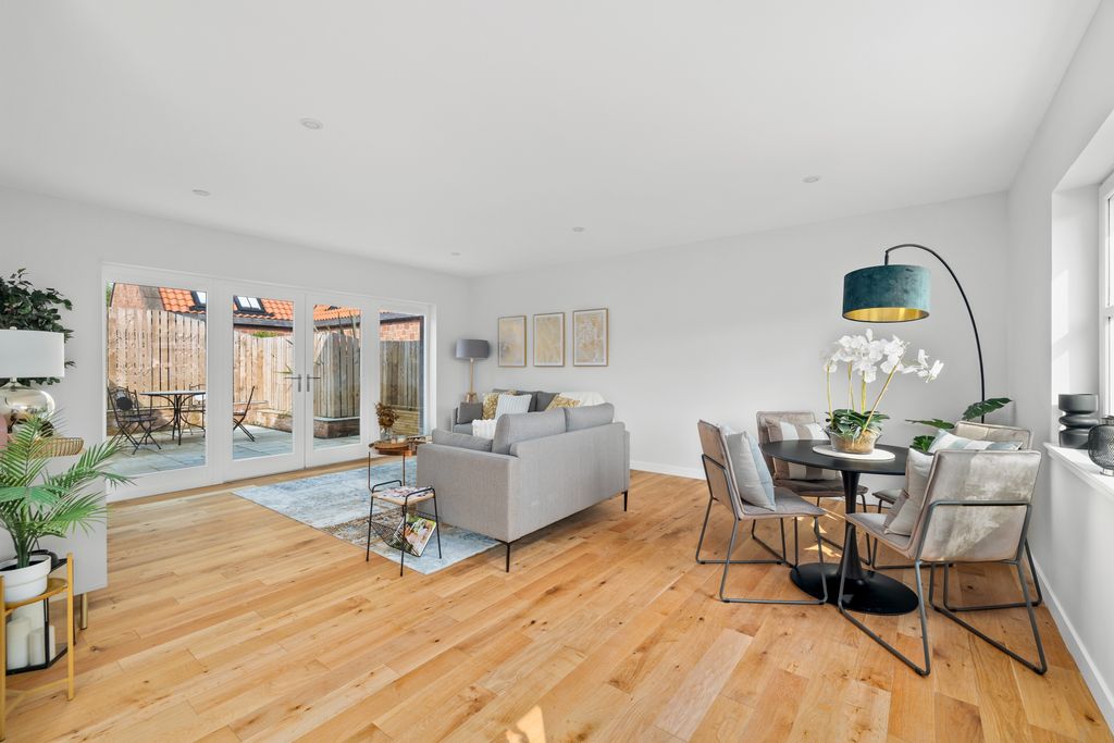 Property photo 3 of 21 Property Image 3