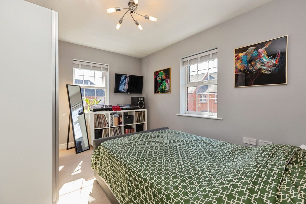 Property photo 3 of 11 Pbox-Img.Jpg