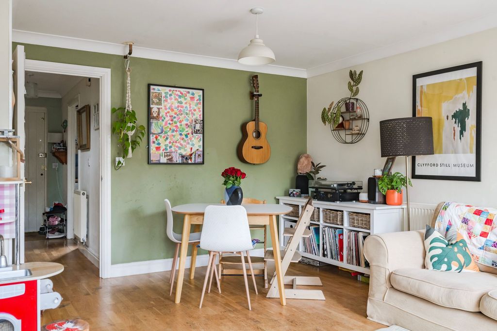 Property photo 3 of 20