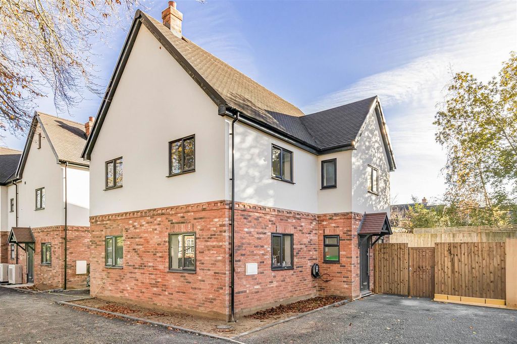 Property photo 1 of 7 10_67911-1.Jpg