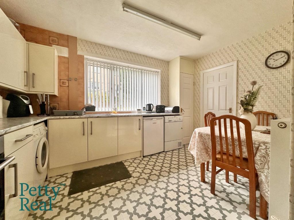 Property photo 1 of 13 68F4F845-F85B-4154-Aedb-23303108D271.Jpeg