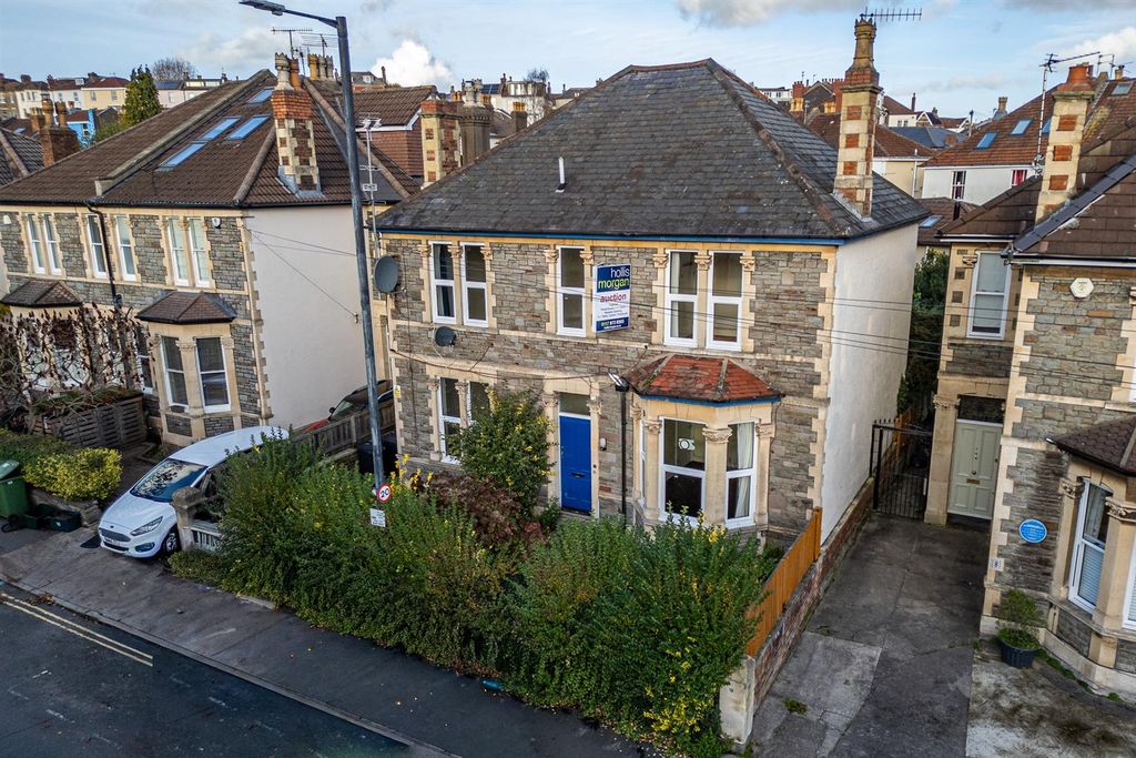 Property photo 1 of 45 10, Cranbrook Road Bristol, Bs6 7Bn | Hollis Morga