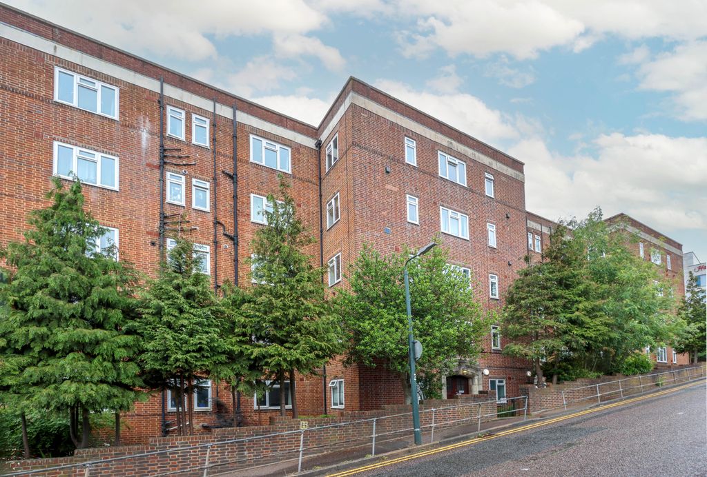Property photo 1 of 13 333A0752