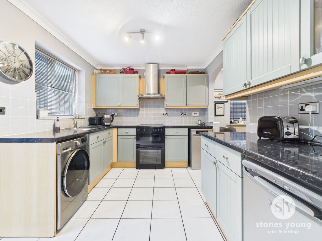 Property photo 3 of 22