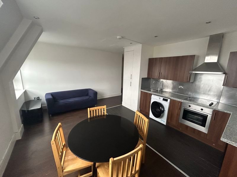 Property photo 2 of 7 Photo 11