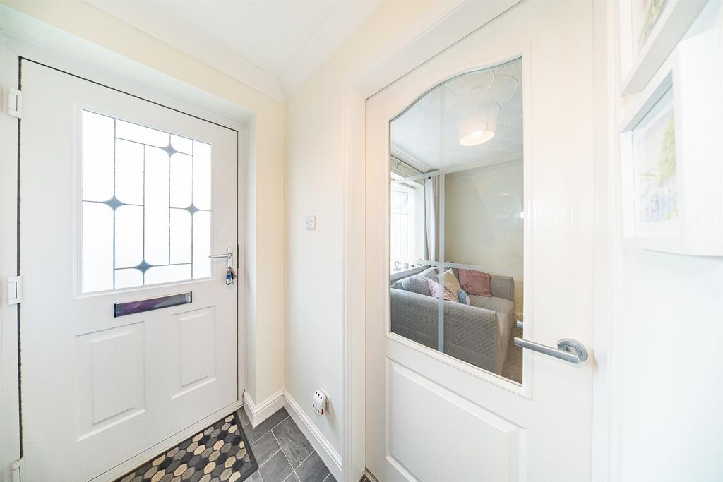 Property photo 2 of 32 42-Berrywood-Drive-6.Jpg