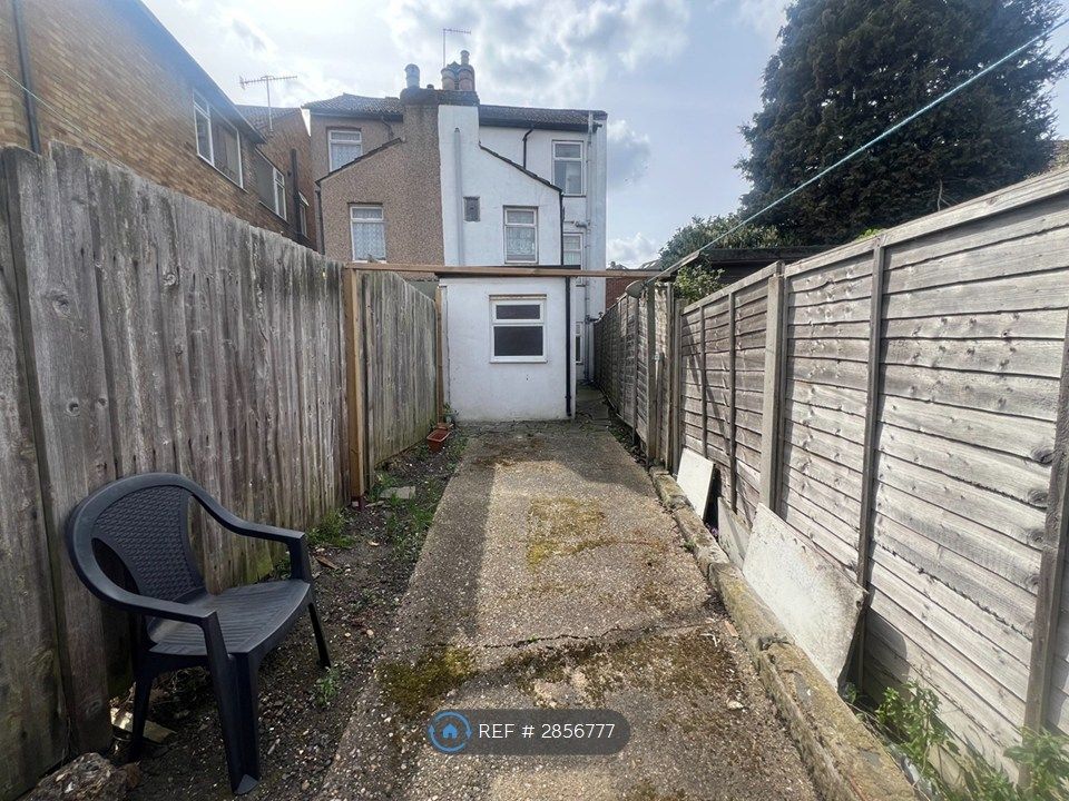 Property photo 3 of 9