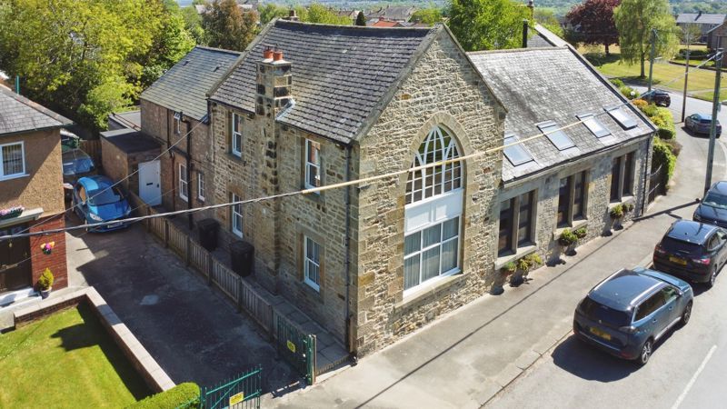 Property photo 1 of 17 Photo 8