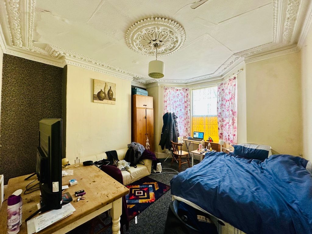 Property photo 2 of 13 Img_3013